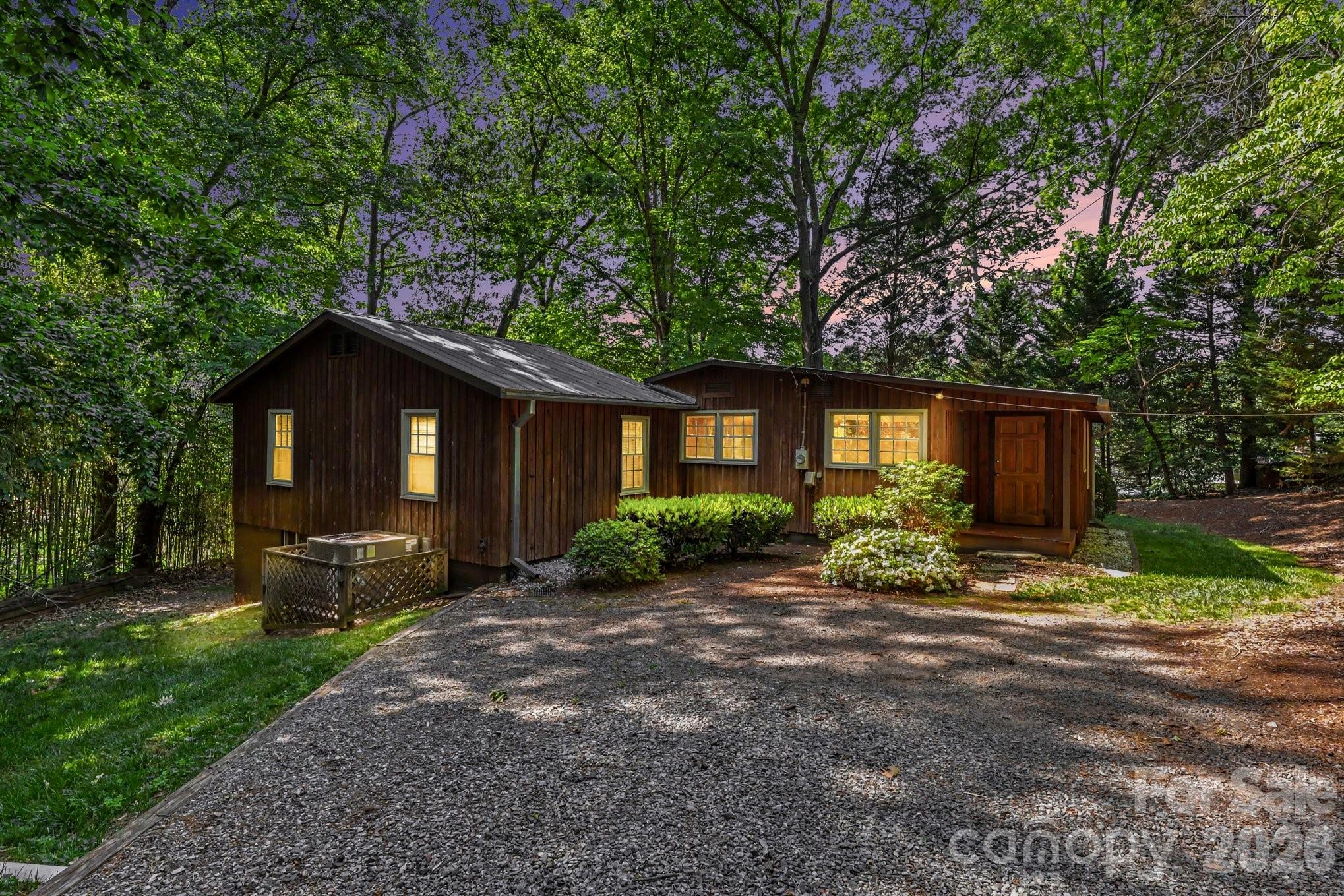 1589 Warf Road Lexington NC 27292