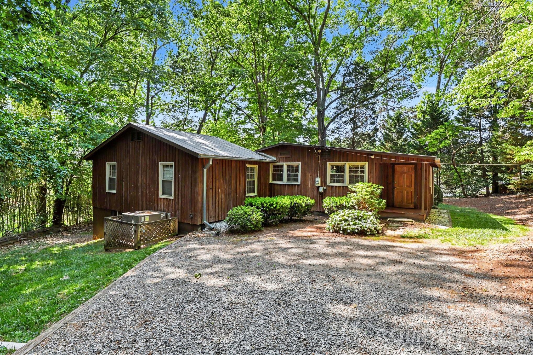 1589 Warf Road Lexington NC 27292