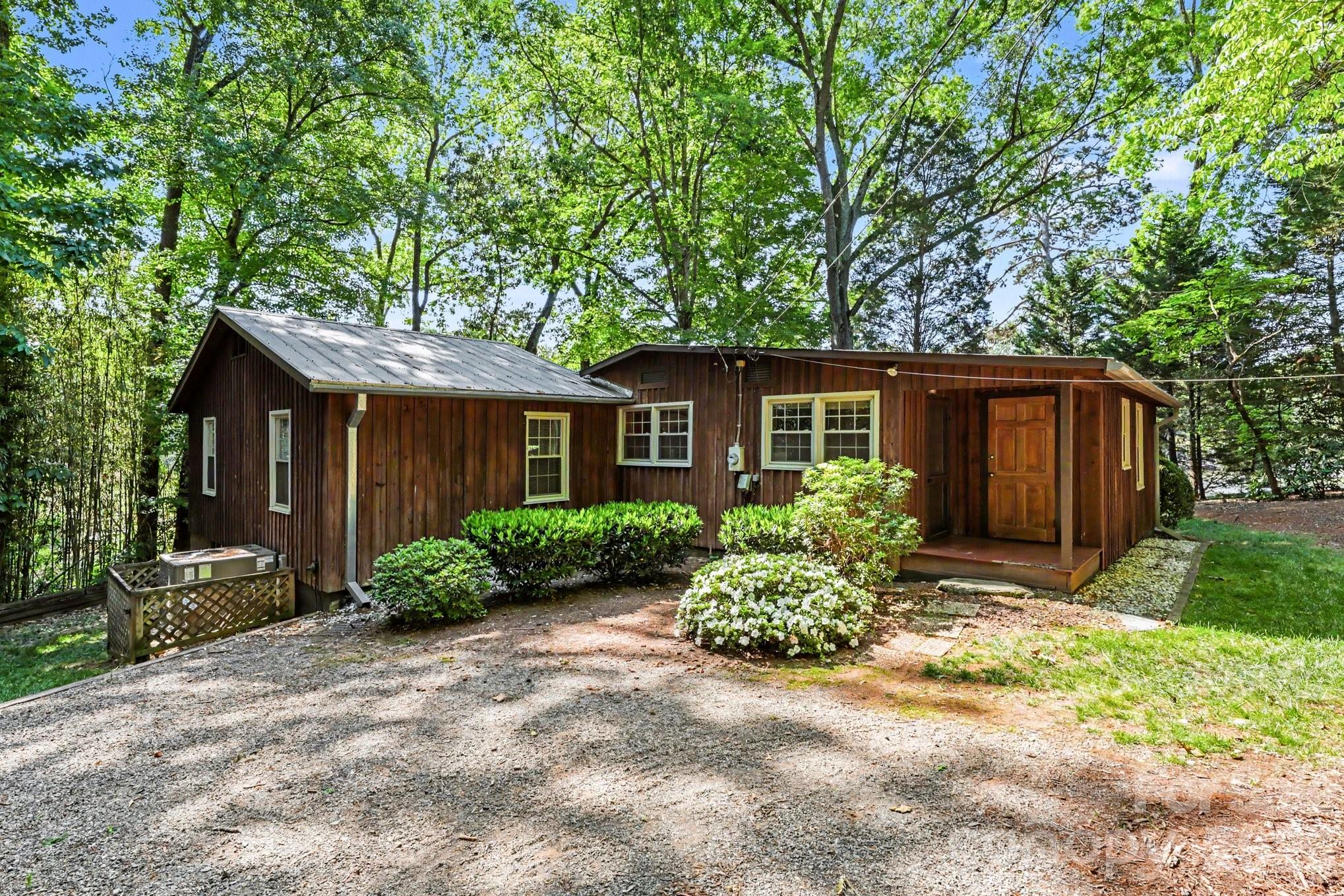 1589 Warf Road Lexington NC 27292