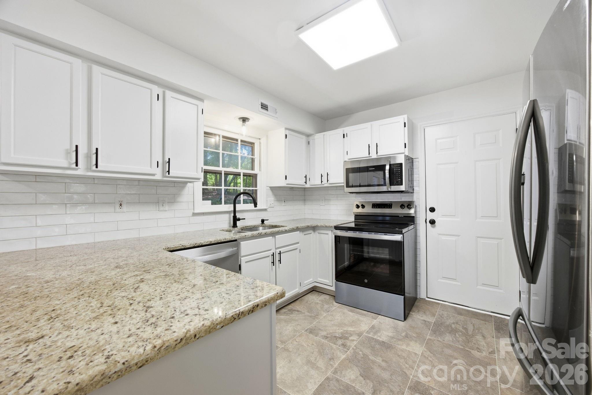 405 Leighton Court Matthews NC 28105
