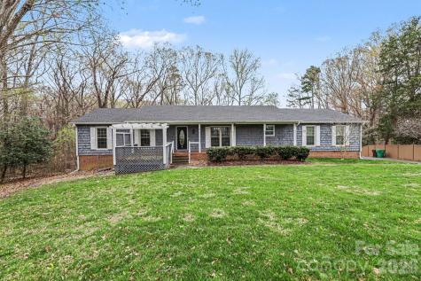 3908 Oak Hollow Court High Point NC 27265