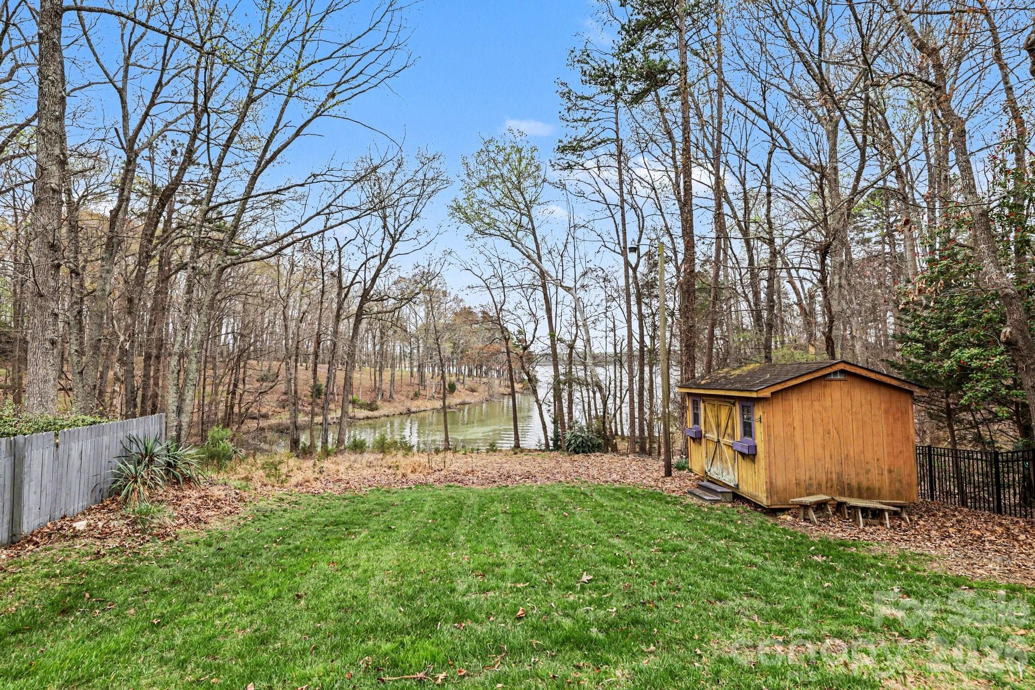 3908 Oak Hollow Court High Point NC 27265