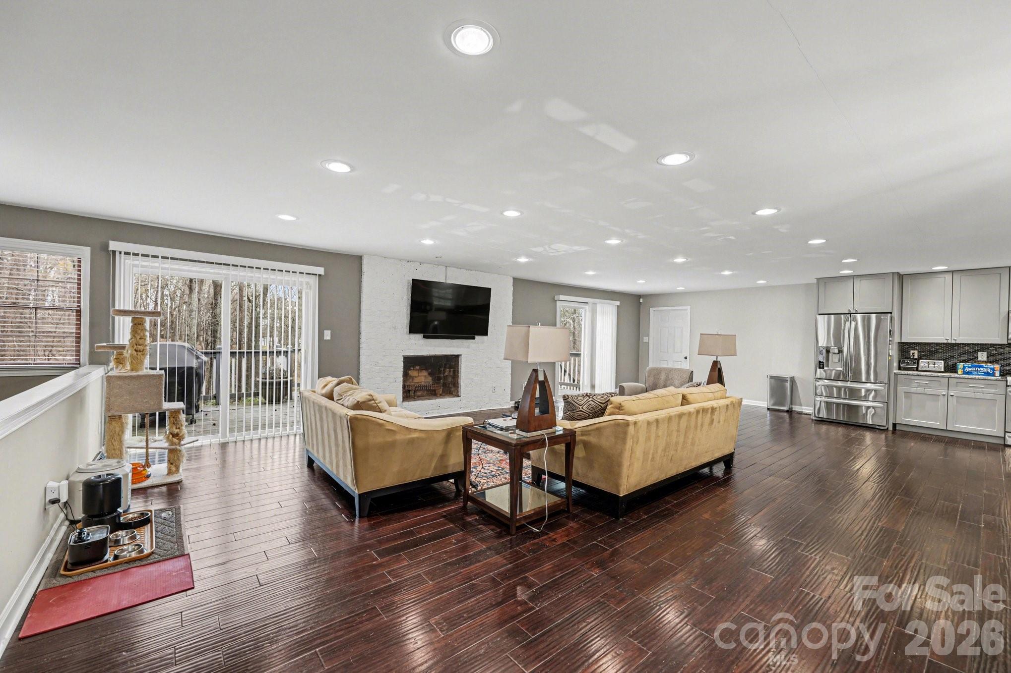 3908 Oak Hollow Court High Point NC 27265