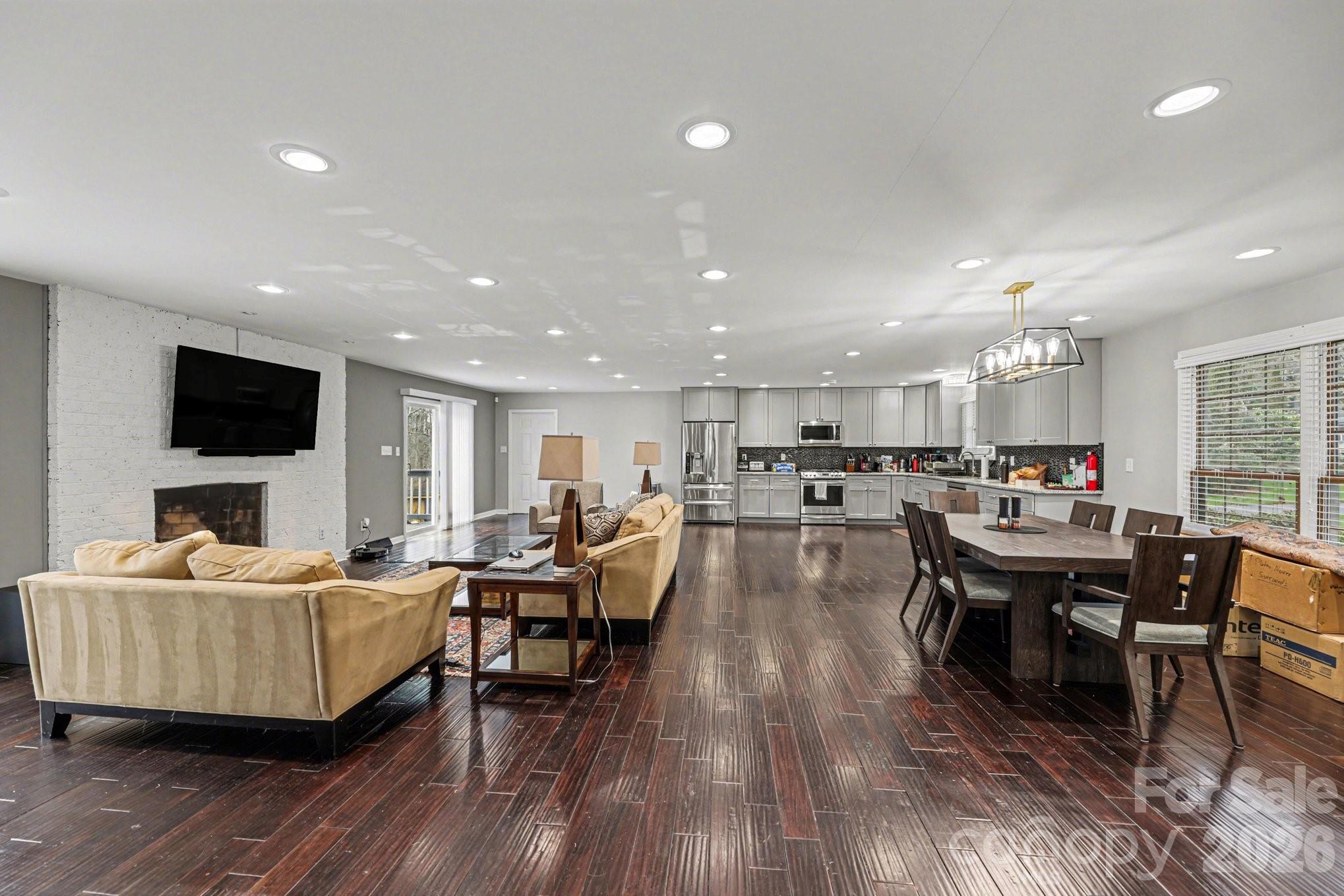 3908 Oak Hollow Court High Point NC 27265