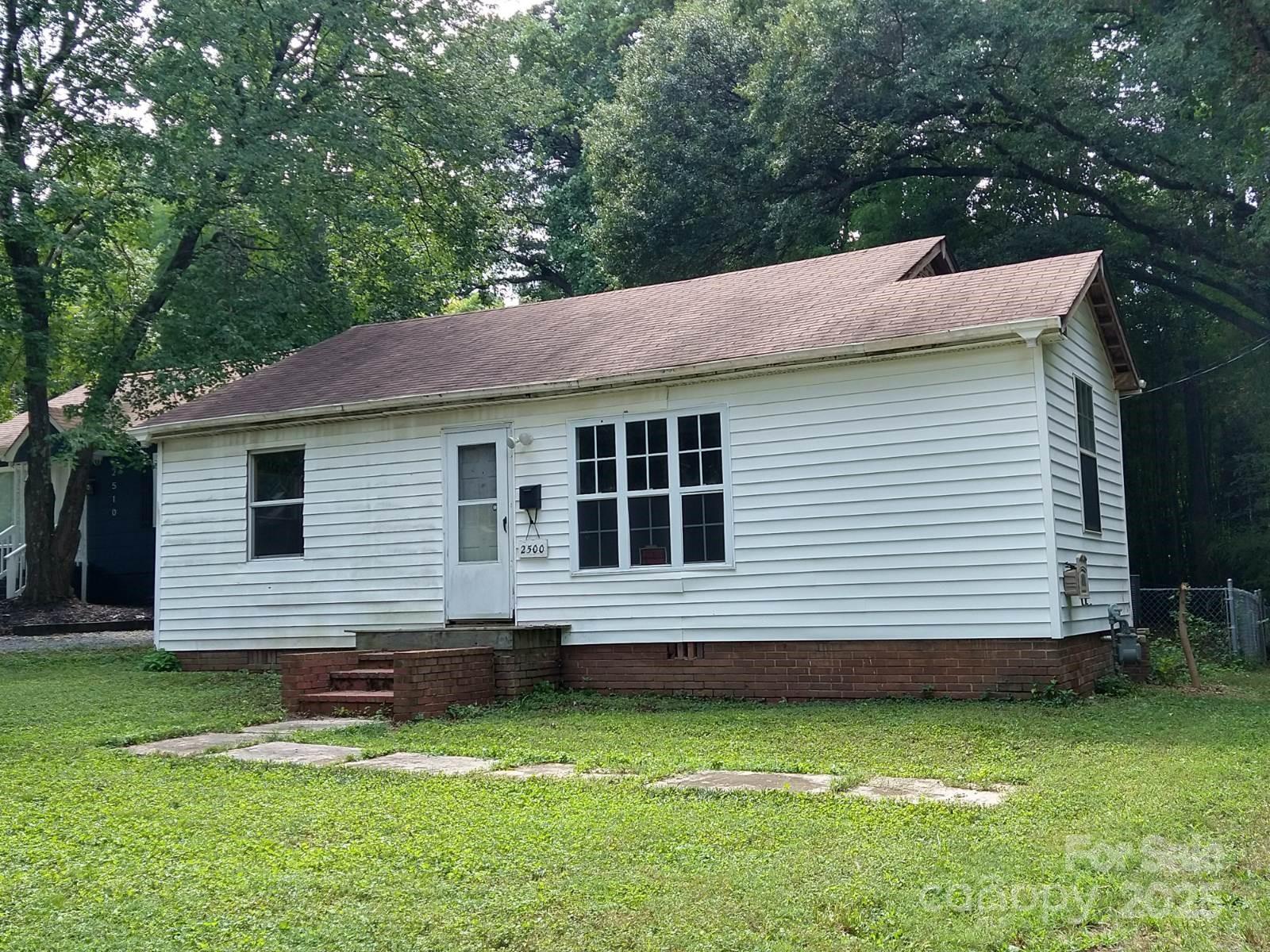 2500 Crispin Avenue Charlotte NC 28208