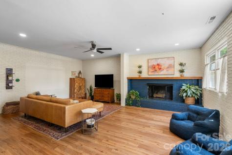 343 Oakview Park Road Asheville NC 28803