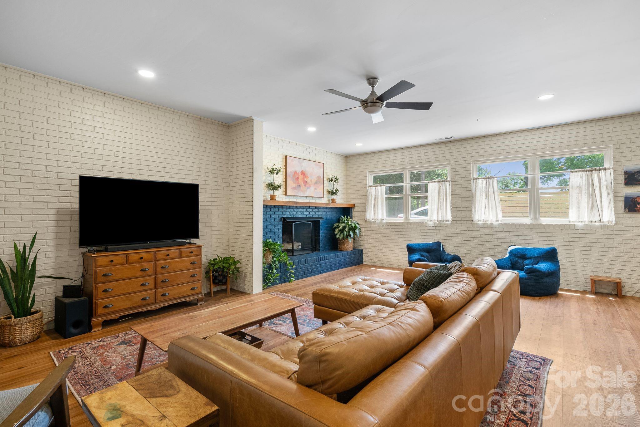 343 Oakview Park Road Asheville NC 28803