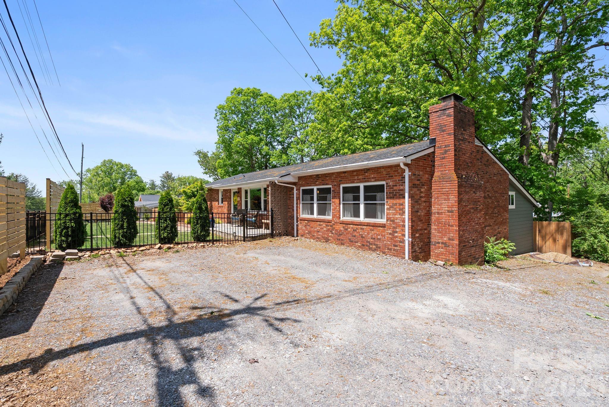 343 Oakview Park Road Asheville NC 28803