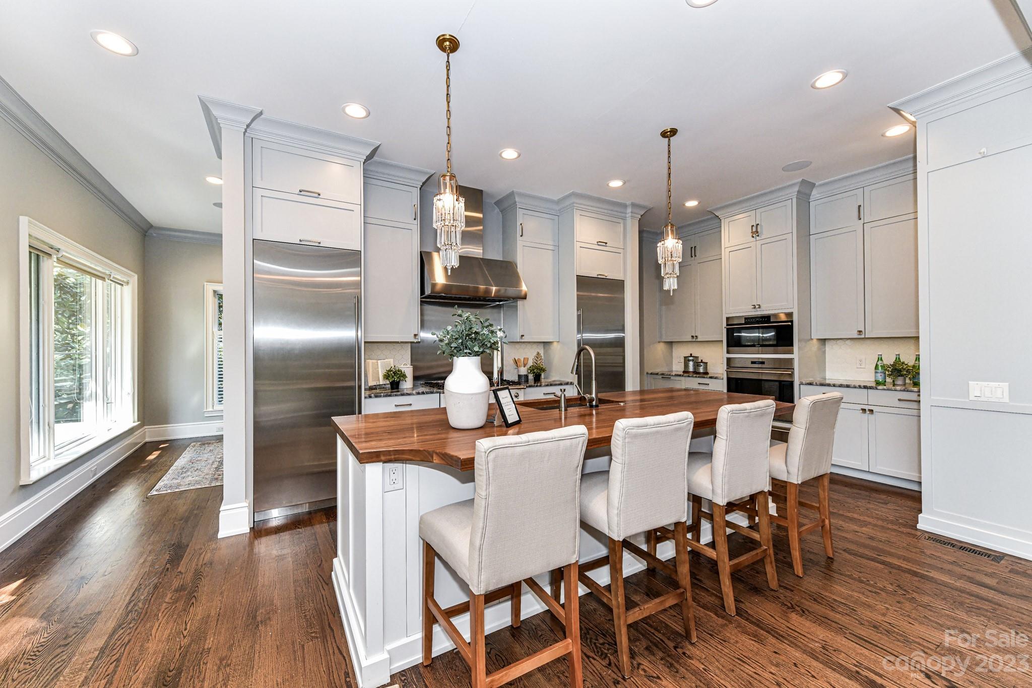 2216 Sherwood Avenue Charlotte NC 28207