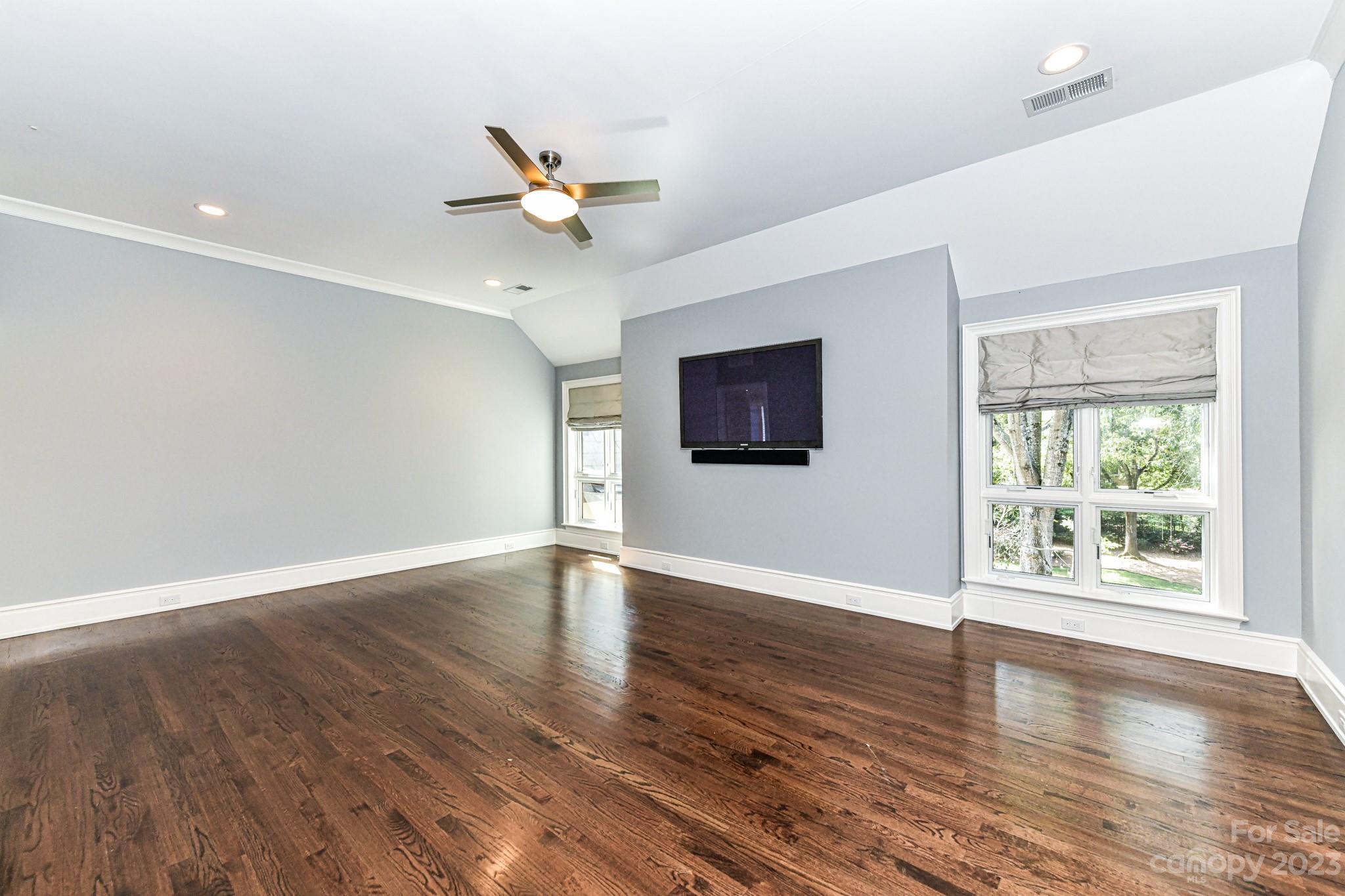 2216 Sherwood Avenue Charlotte NC 28207