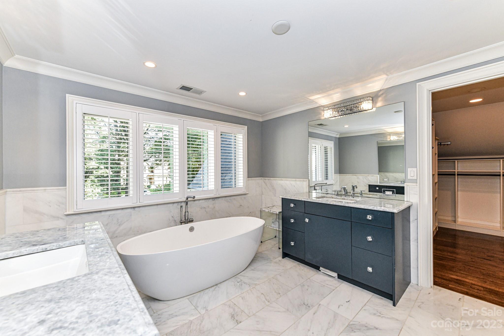 2216 Sherwood Avenue Charlotte NC 28207