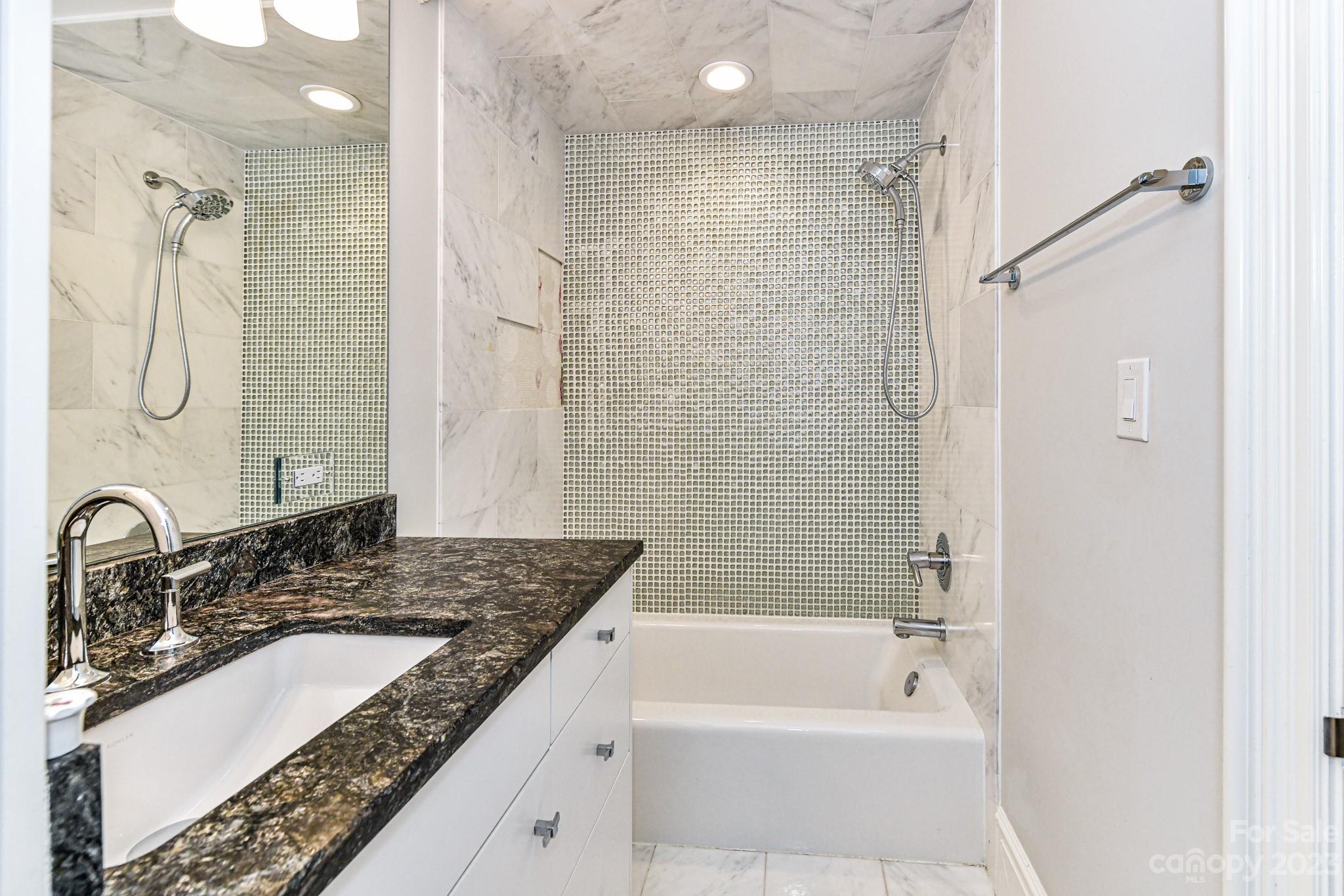 2216 Sherwood Avenue Charlotte NC 28207