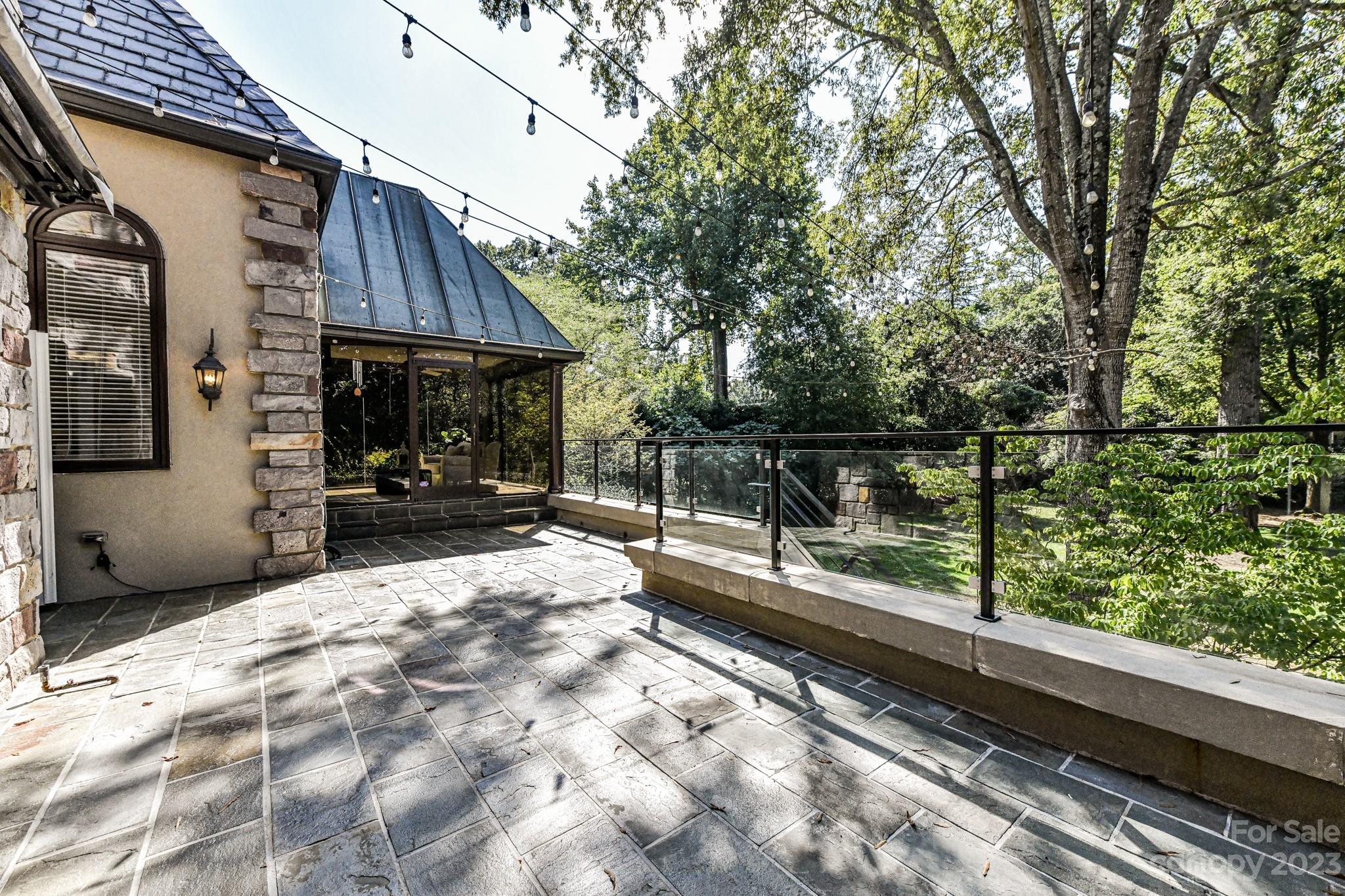 2216 Sherwood Avenue Charlotte NC 28207