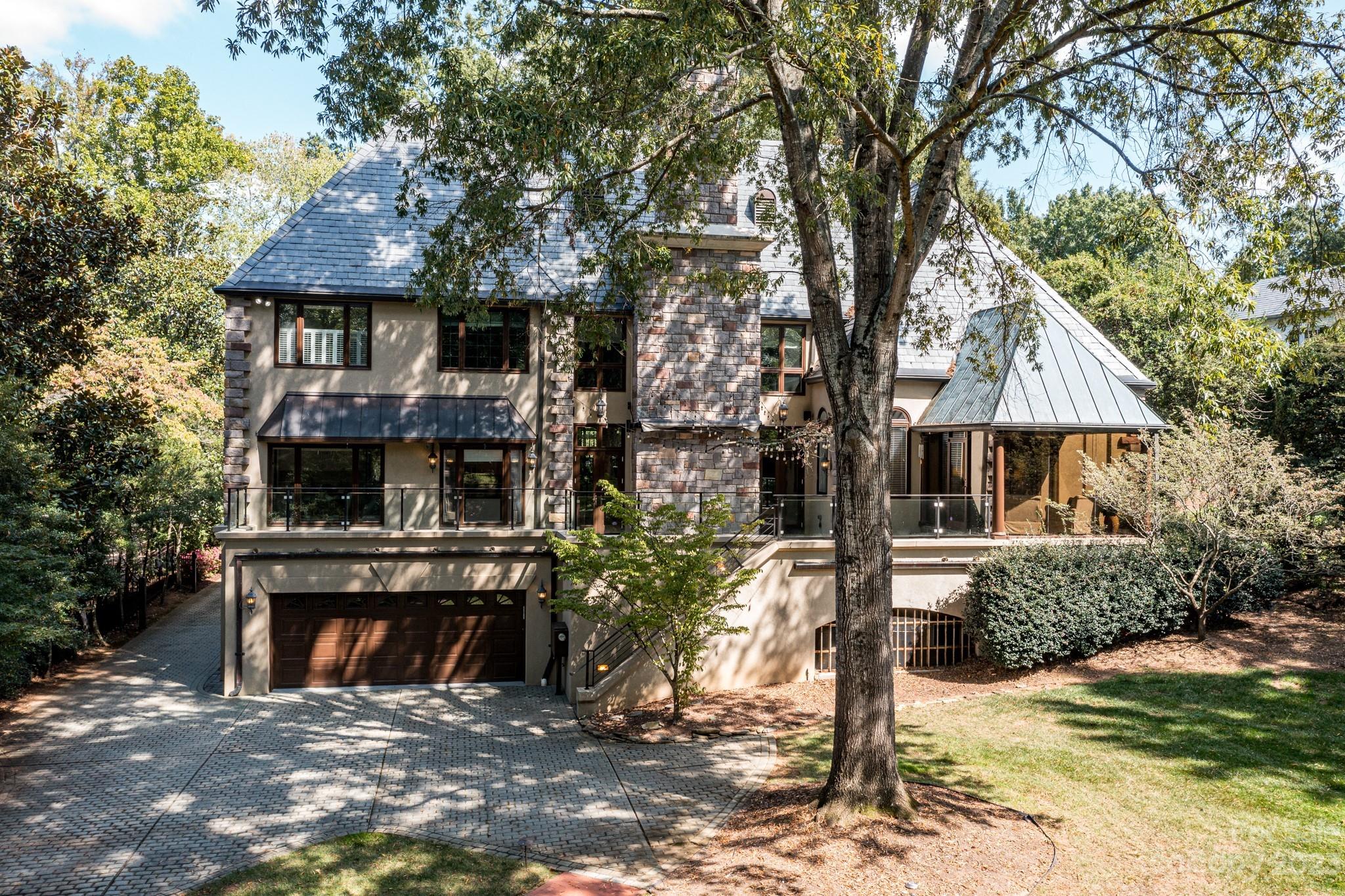 2216 Sherwood Avenue Charlotte NC 28207