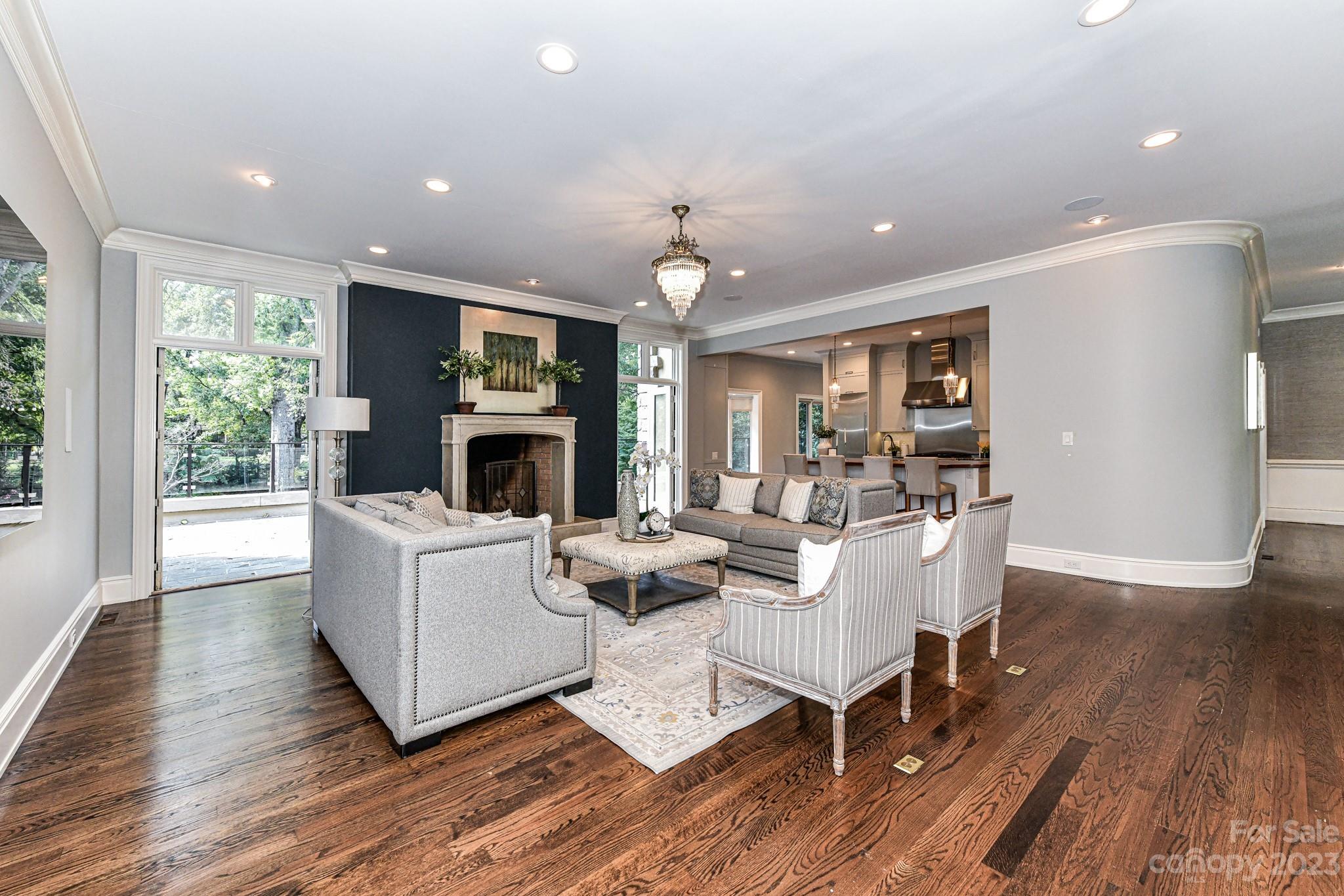 2216 Sherwood Avenue Charlotte NC 28207