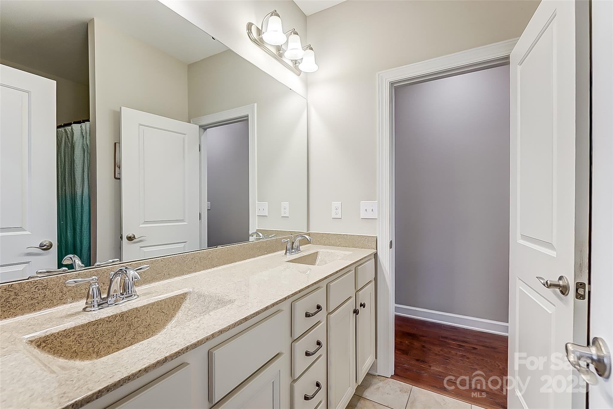 14827 Batteliere Drive Charlotte NC 28278