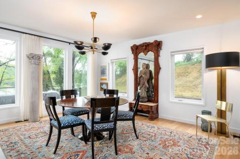 8 Midland Drive Asheville NC 28804