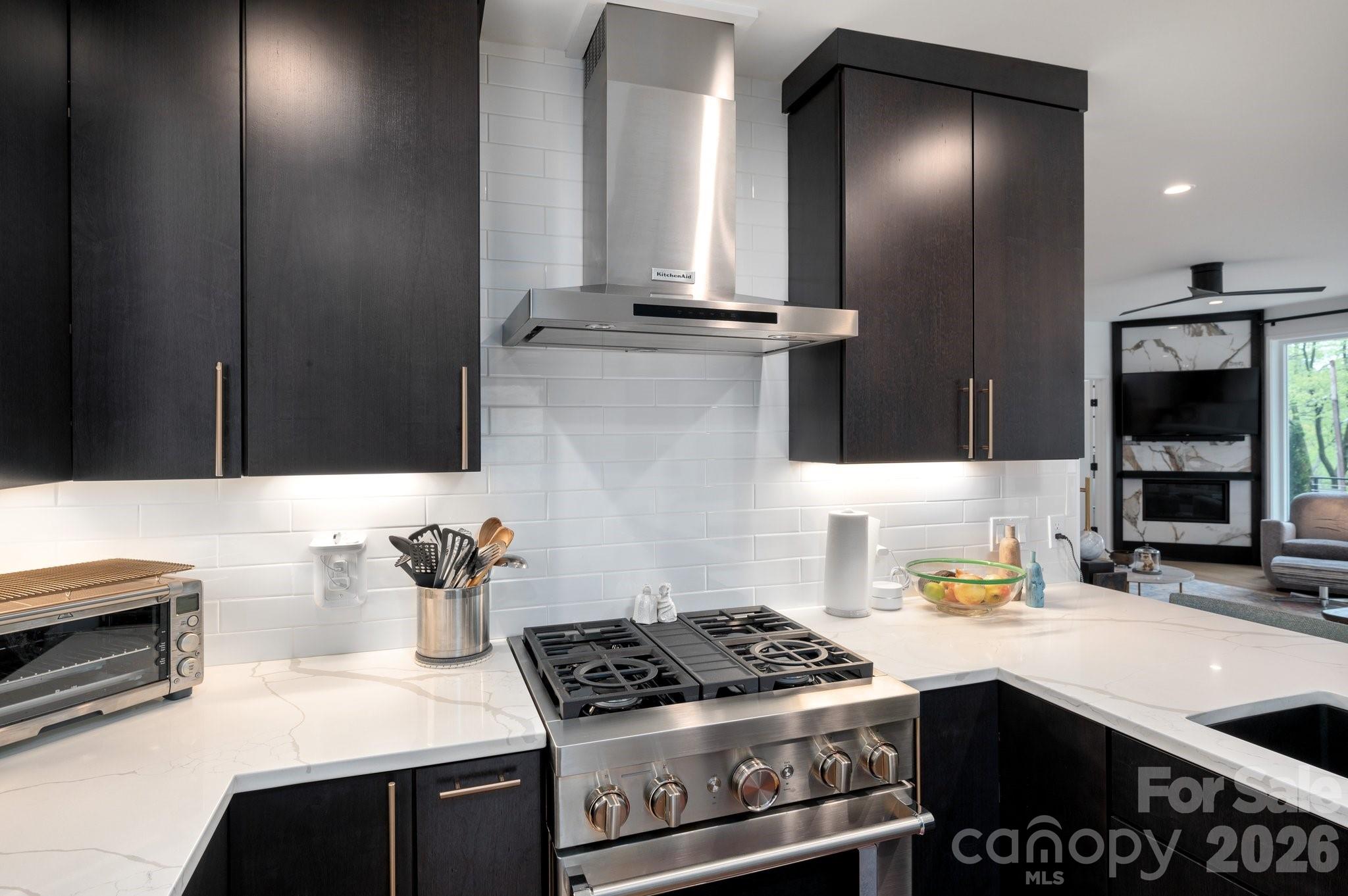 8 Midland Drive Asheville NC 28804