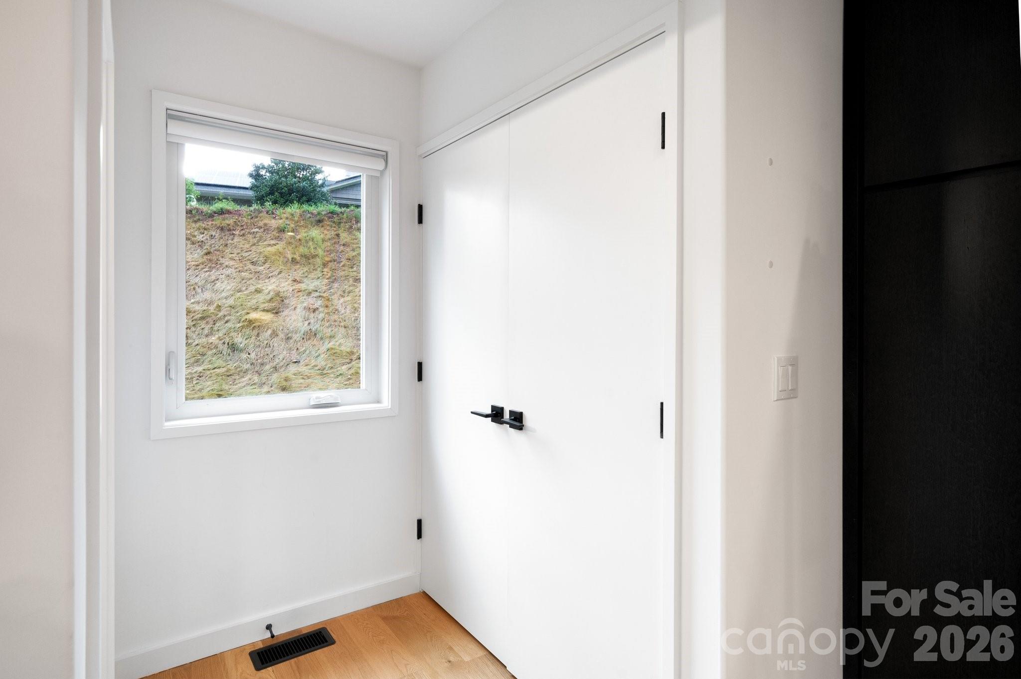 8 Midland Drive Asheville NC 28804