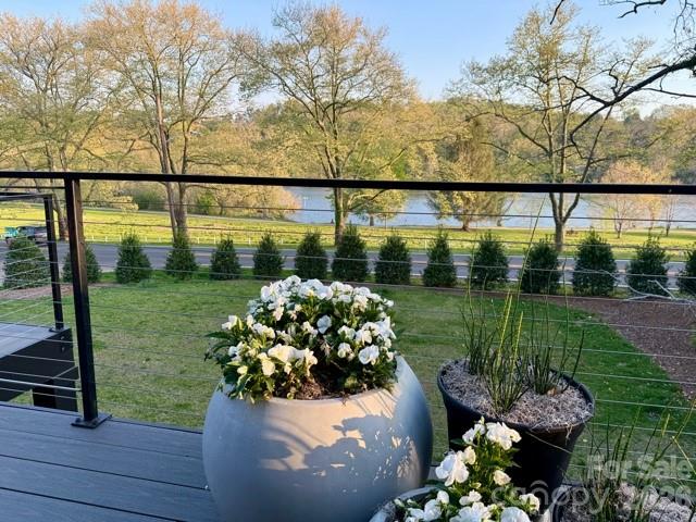 8 Midland Drive Asheville NC 28804