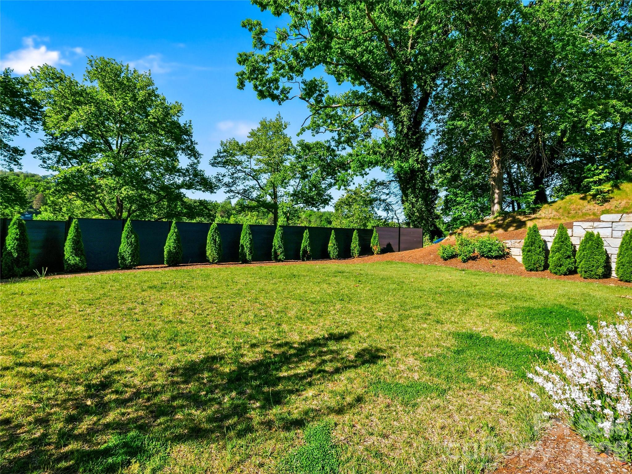 8 Midland Drive Asheville NC 28804