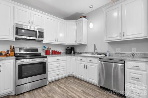 202 Ivy Court Morganton NC 28655