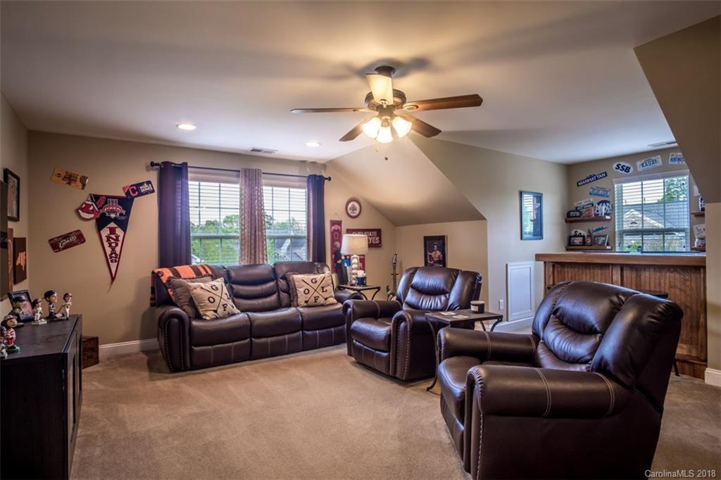 10214 Legolas Lane Charlotte NC 28269