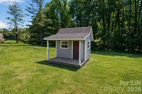 67 Beechwood Drive Hendersonville NC 28742