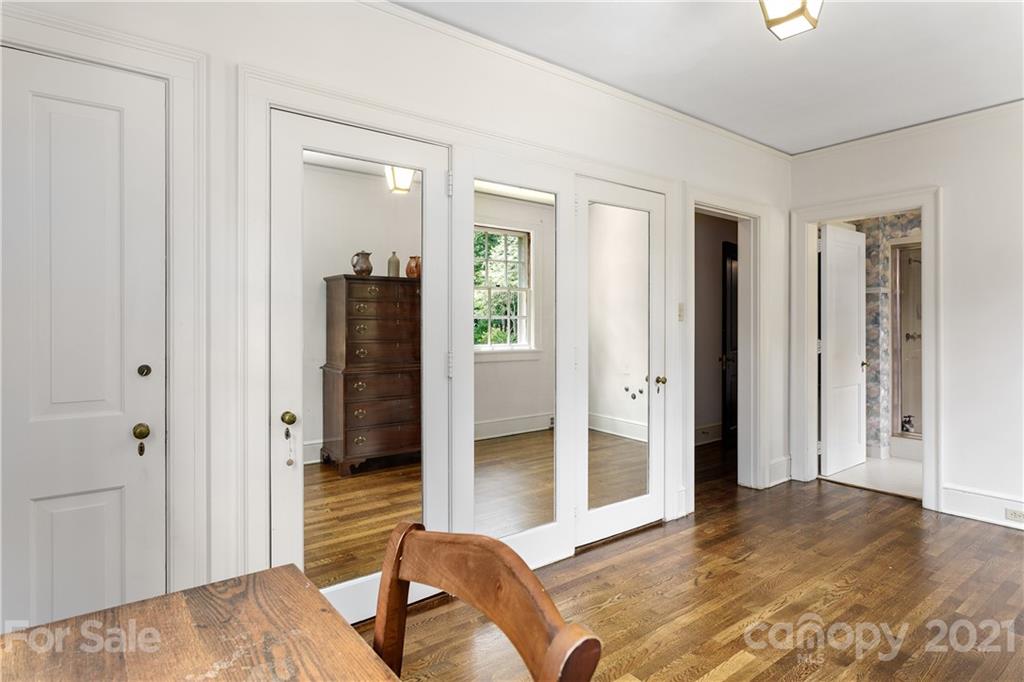 5 Westwood Road Asheville NC 28803