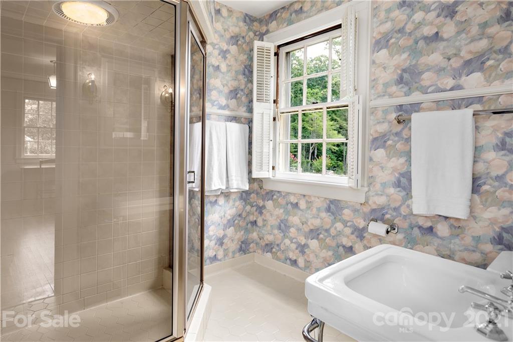 5 Westwood Road Asheville NC 28803