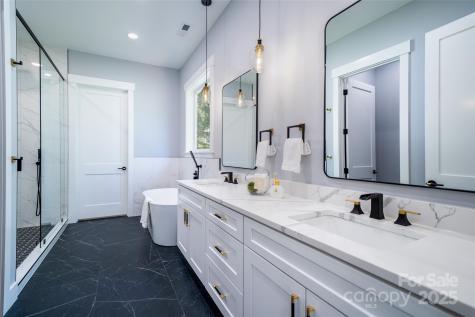 27 George Allen Ridge Arden NC 28704