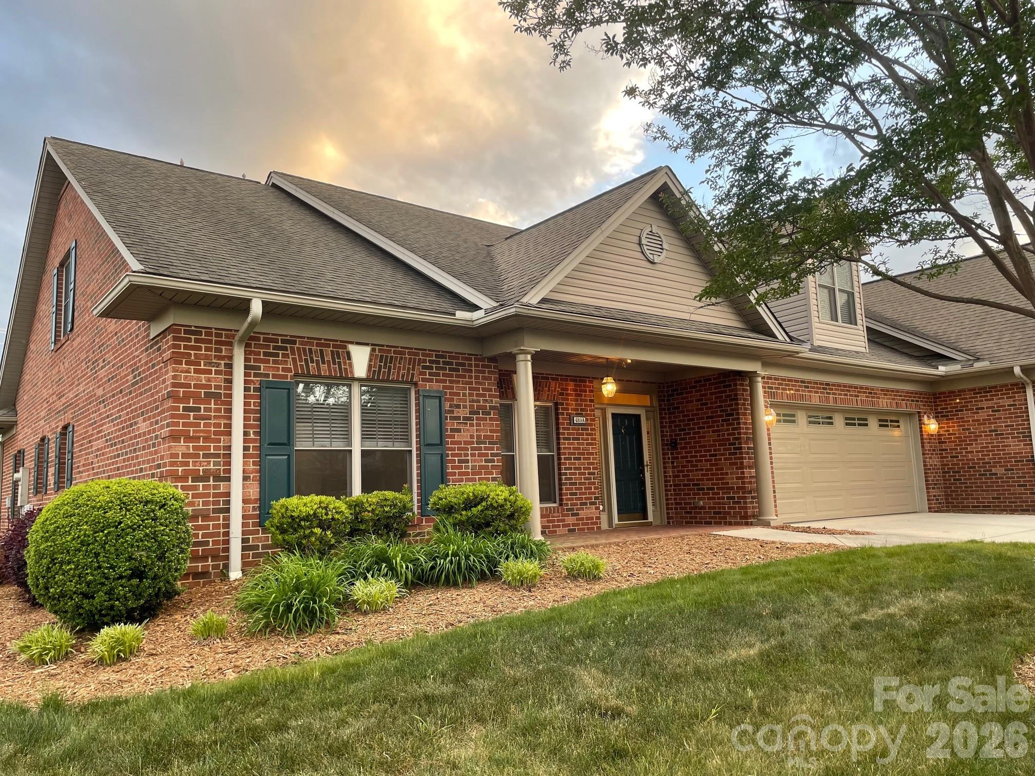 489 26th Avenue NE Hickory NC 28601