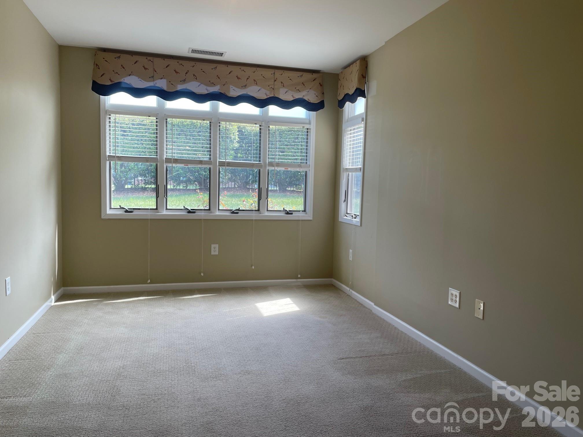 489 26th Avenue NE Hickory NC 28601