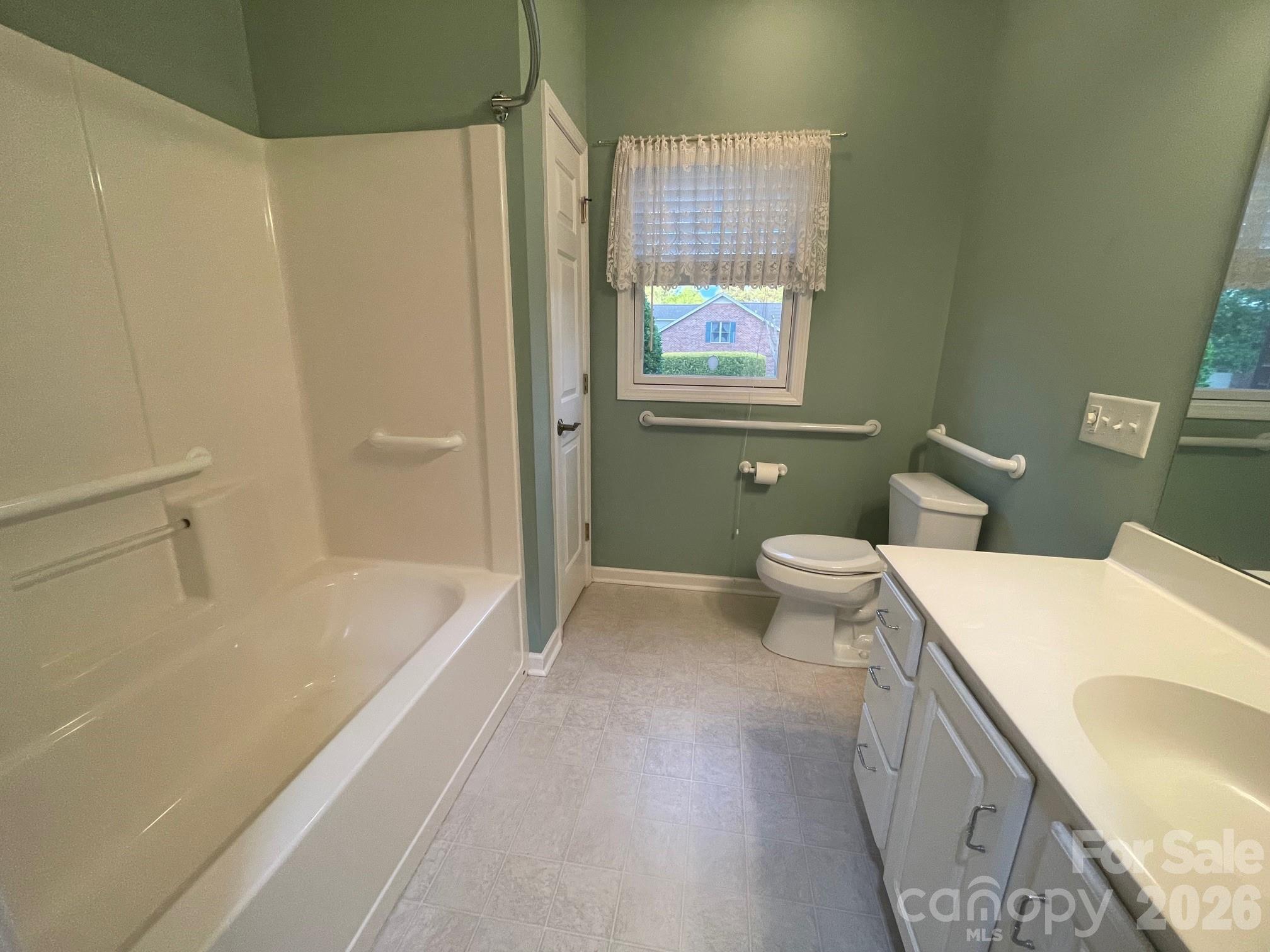 489 26th Avenue NE Hickory NC 28601