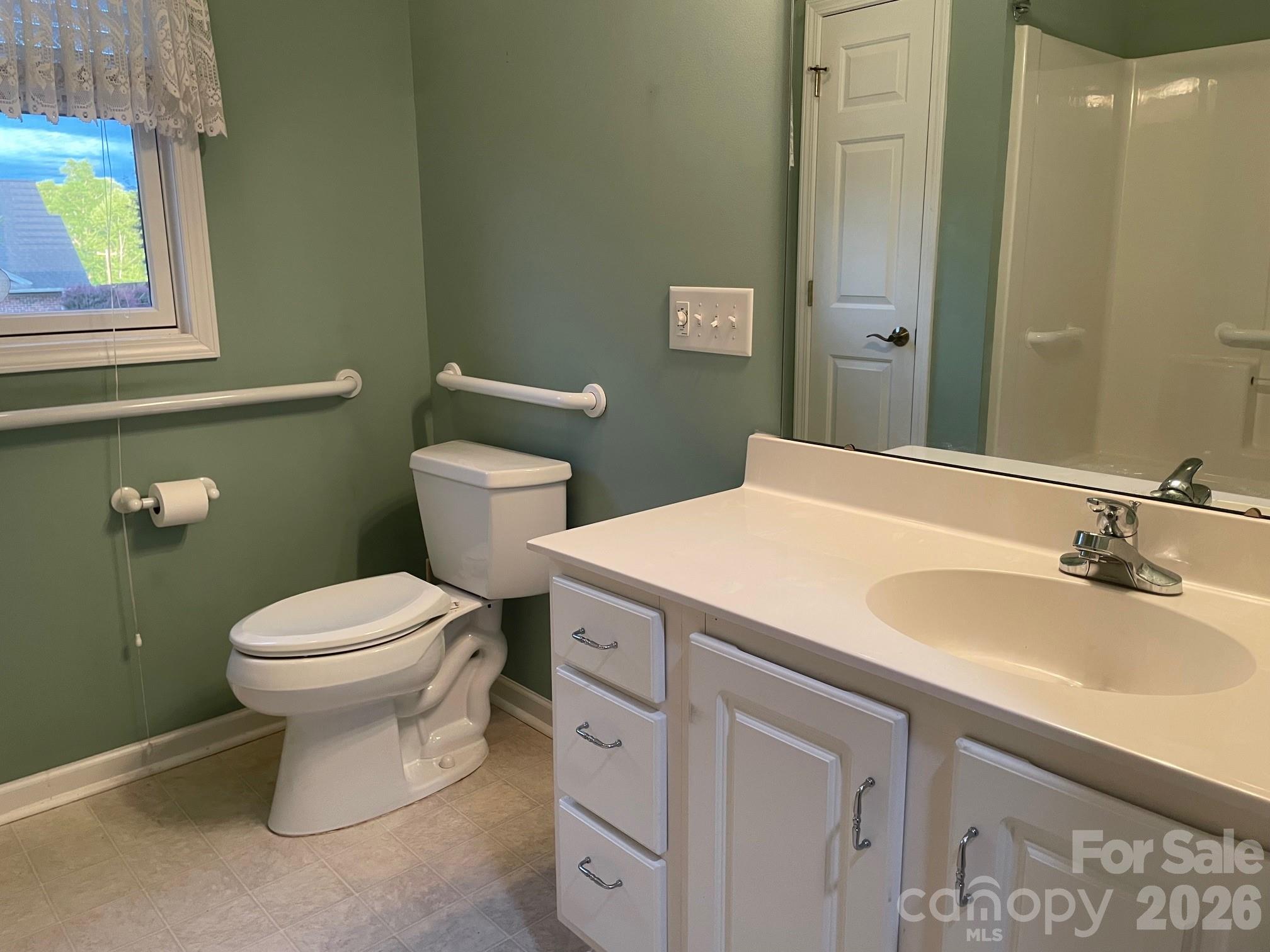 489 26th Avenue NE Hickory NC 28601