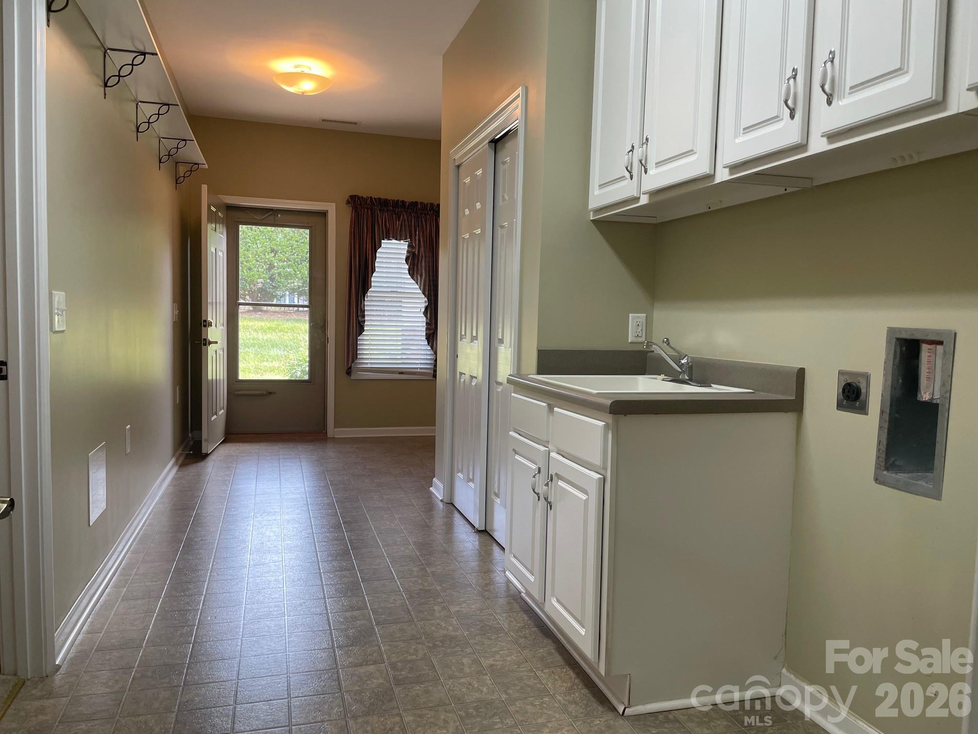 489 26th Avenue NE Hickory NC 28601