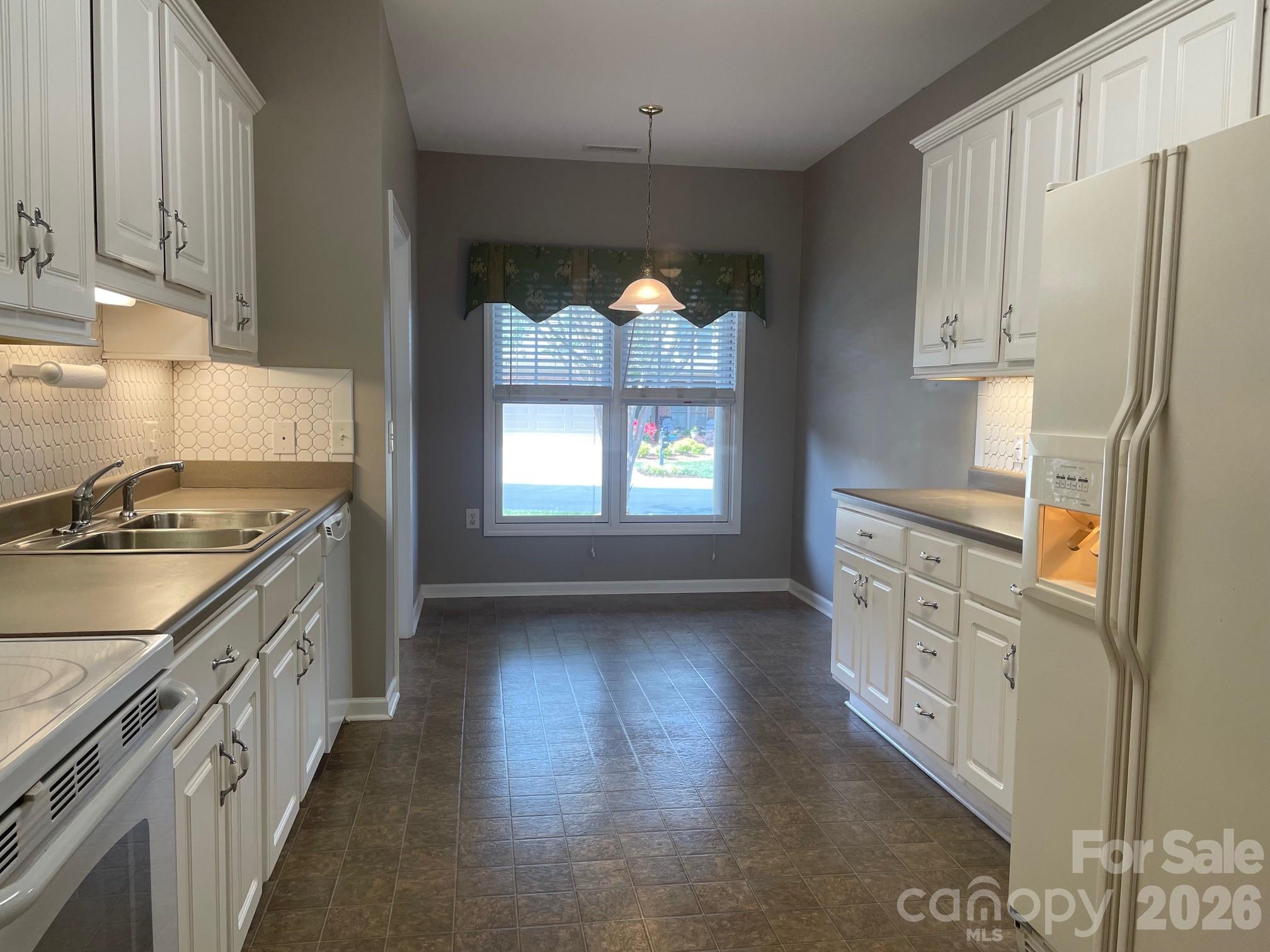 489 26th Avenue NE Hickory NC 28601
