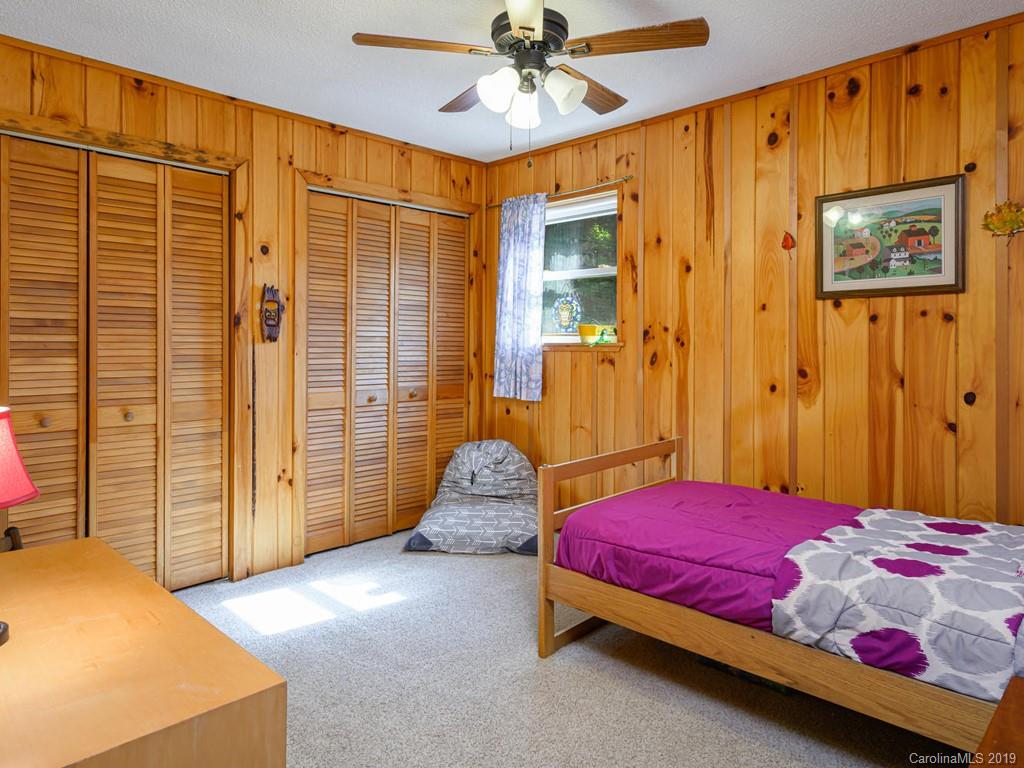 136 Chestnut Creek Road Candler NC 28715