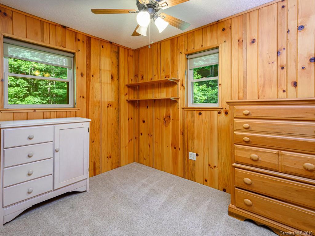 136 Chestnut Creek Road Candler NC 28715