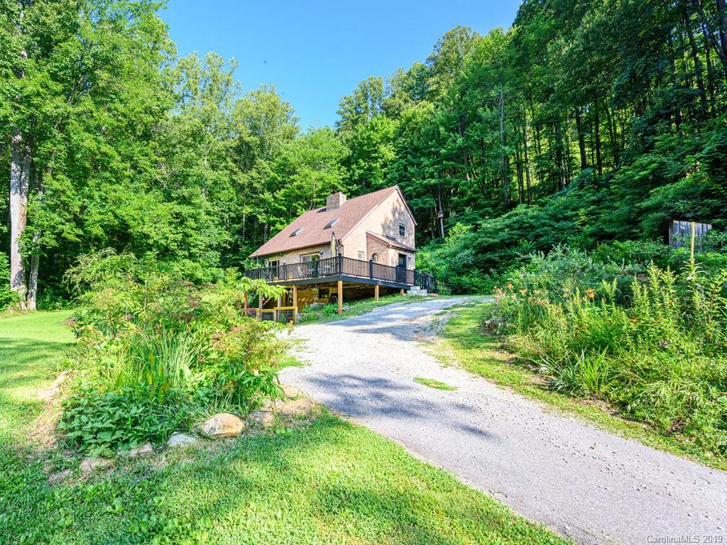 136 Chestnut Creek Road Candler NC 28715