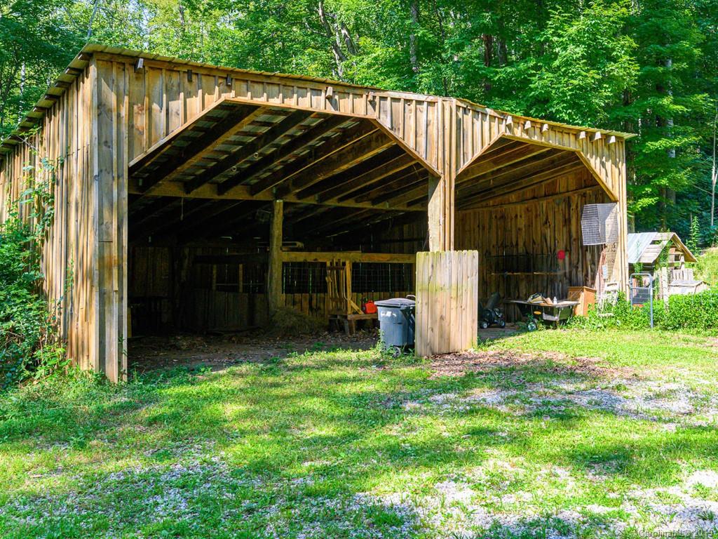 136 Chestnut Creek Road Candler NC 28715
