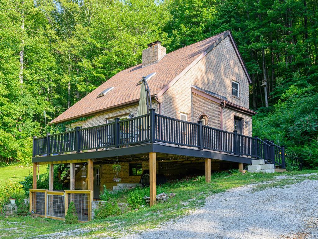 136 Chestnut Creek Road Candler NC 28715