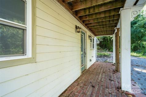 61 Riverbend Road Canton NC 28716
