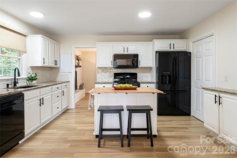 20 Pinehurst Road Asheville NC 28805