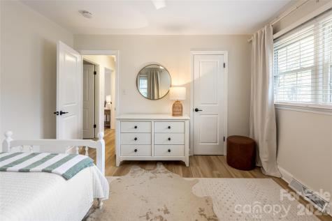 20 Pinehurst Road Asheville NC 28805