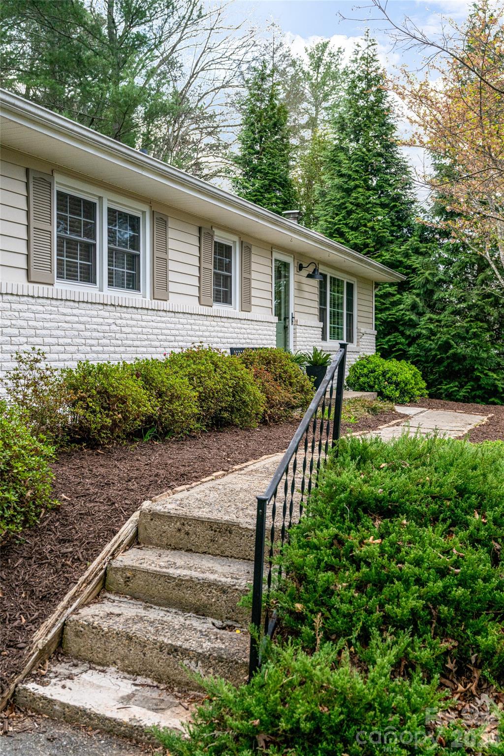 20 Pinehurst Road Asheville NC 28805