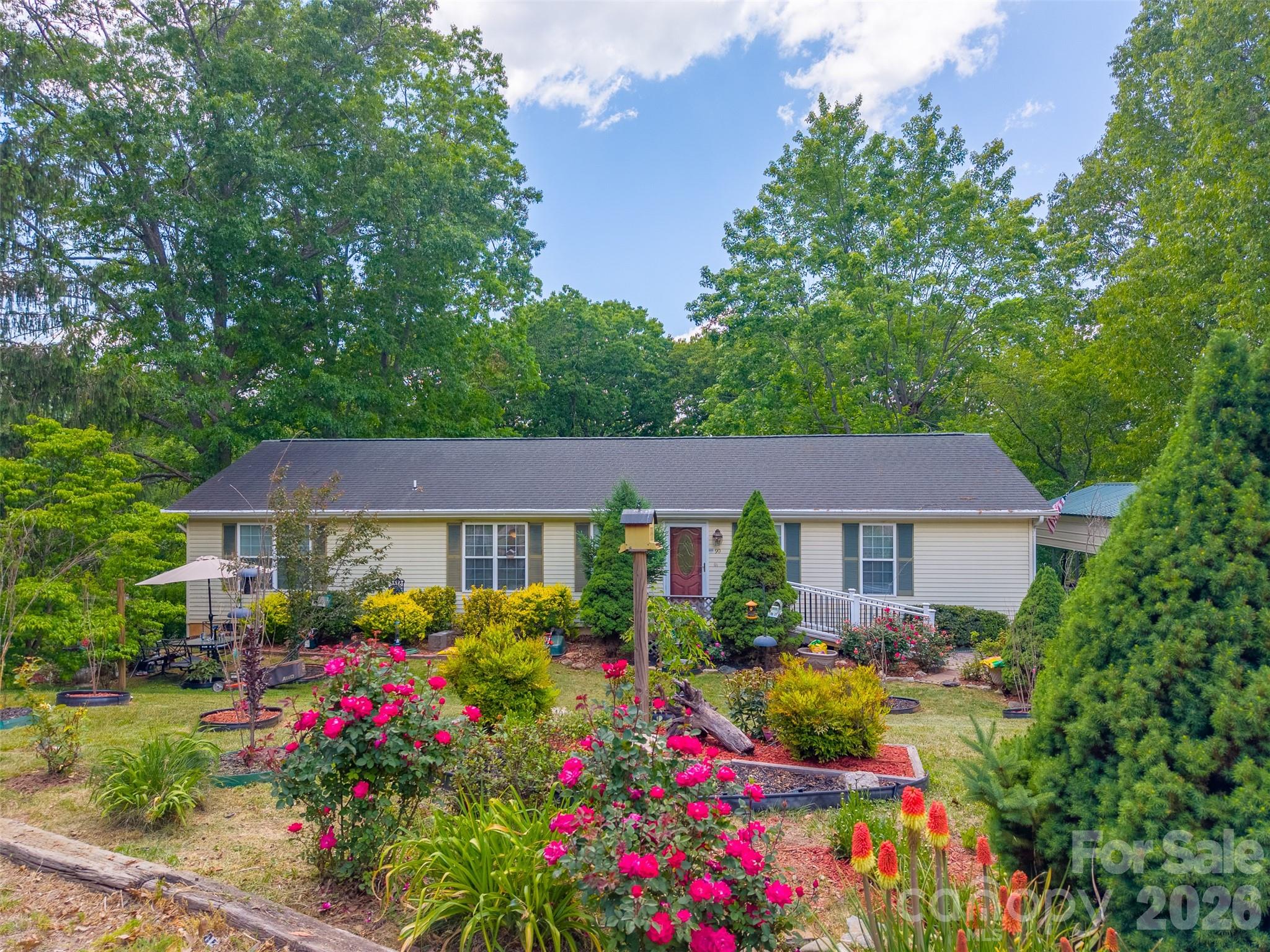 90, 60 & 132 Hennessee Street Clyde NC 28721