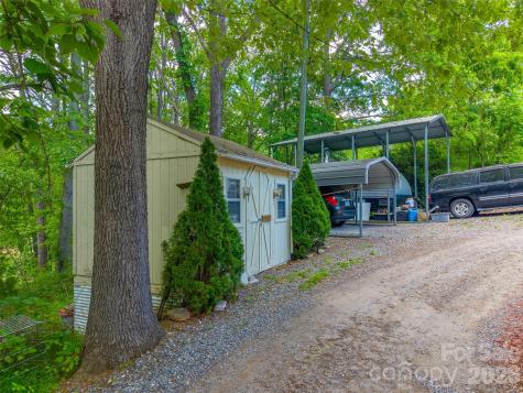 90, 60 & 132 Hennessee Street Clyde NC 28721