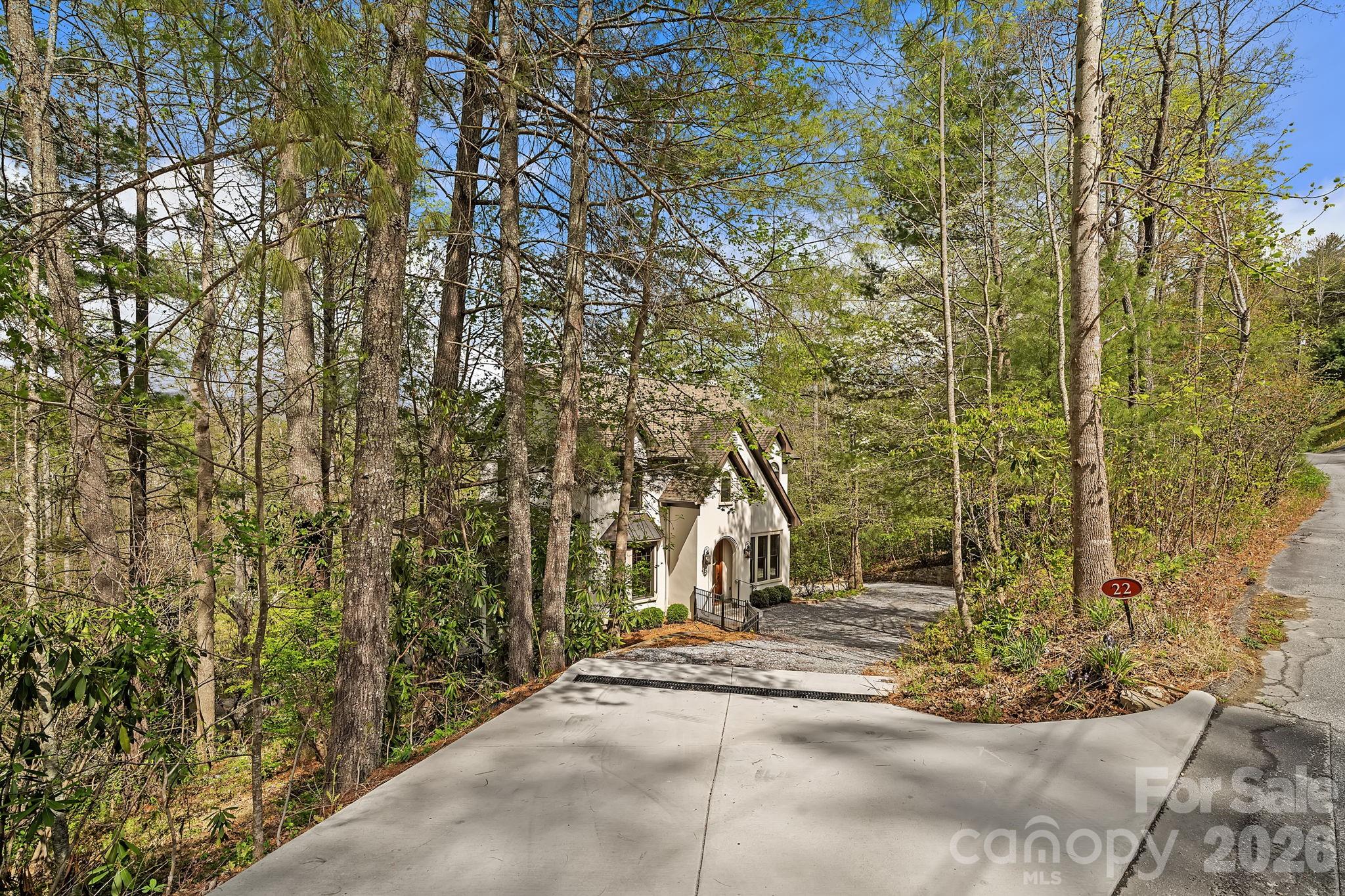 22 Lone Coyote Ridge Fletcher NC 28732