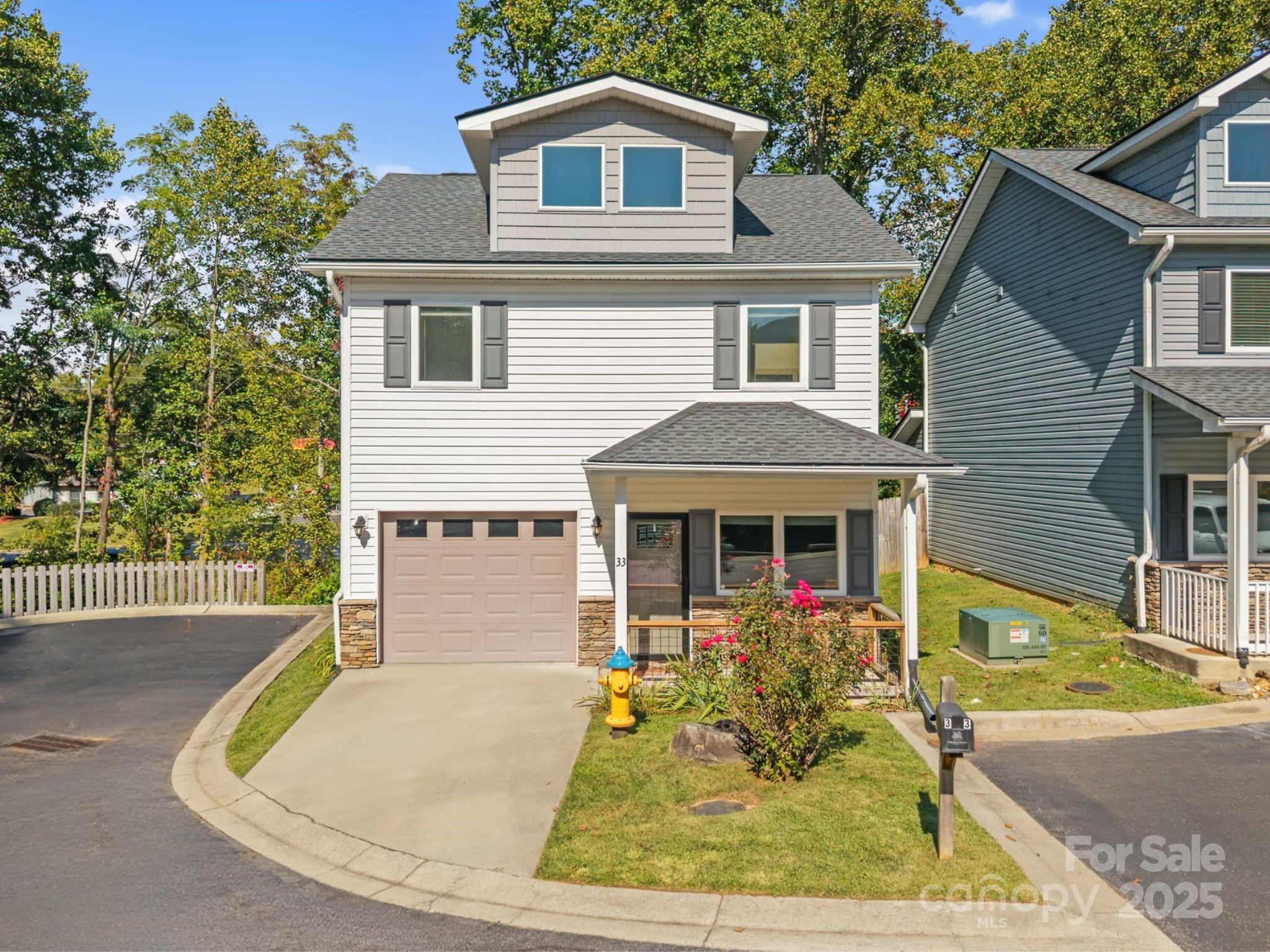 33 English Ivy Road Asheville NC 28806